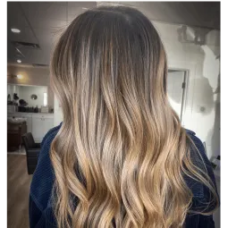 Lauren Elizabeth Salon